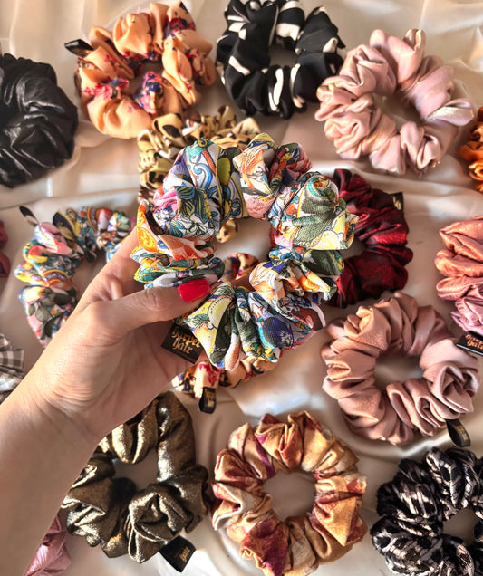 Dolce Skinny Scrunchie